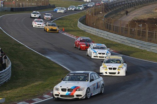 persbericht - wek-nieuwjaarsrace-2013-re-essay3 500x334