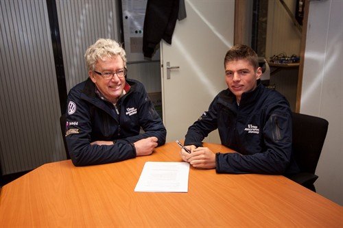 2014 max verstappen van amersfoort racing contract 2 500x333