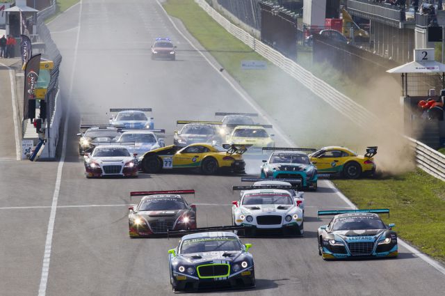 Persbericht - Finaleraces2015-re-Essay2