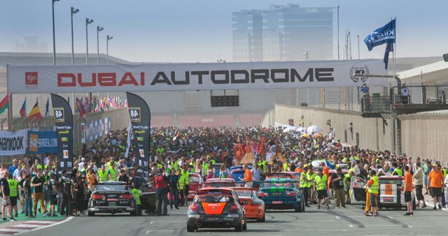 Dubai startgrid 1