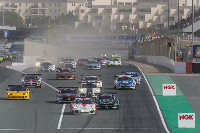 Dubai startgrid 2