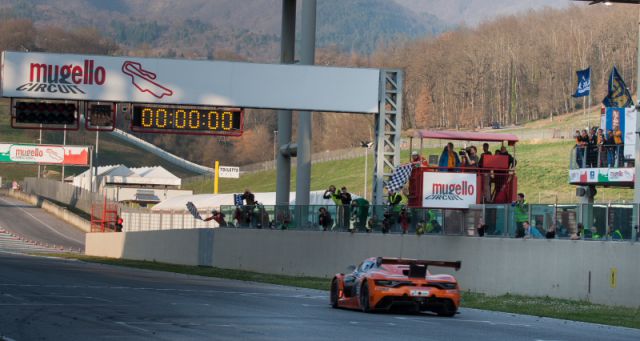 Finish Hankook 12H ITALY MUGELLO 2016 800pix