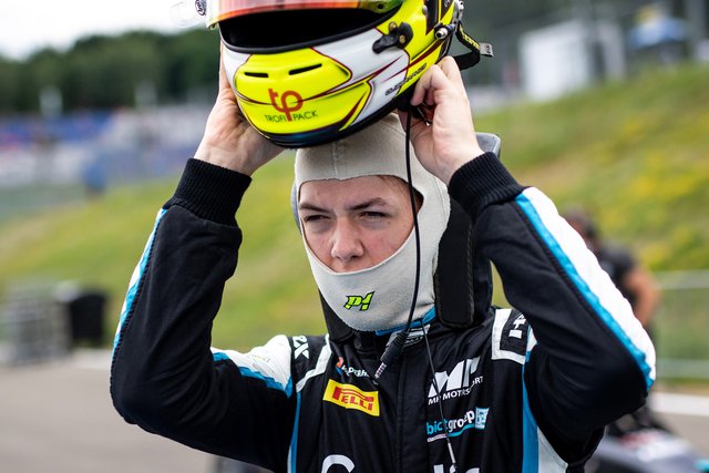 TvdHelm RBRIng.02